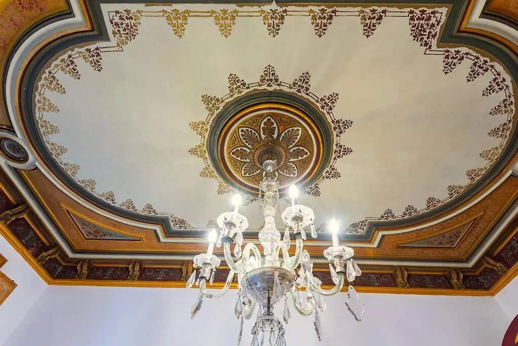 Large Patio 4 Bedrooms 4 Bathrooms Of Which 3 En-Suite 巴塞罗那 公寓
