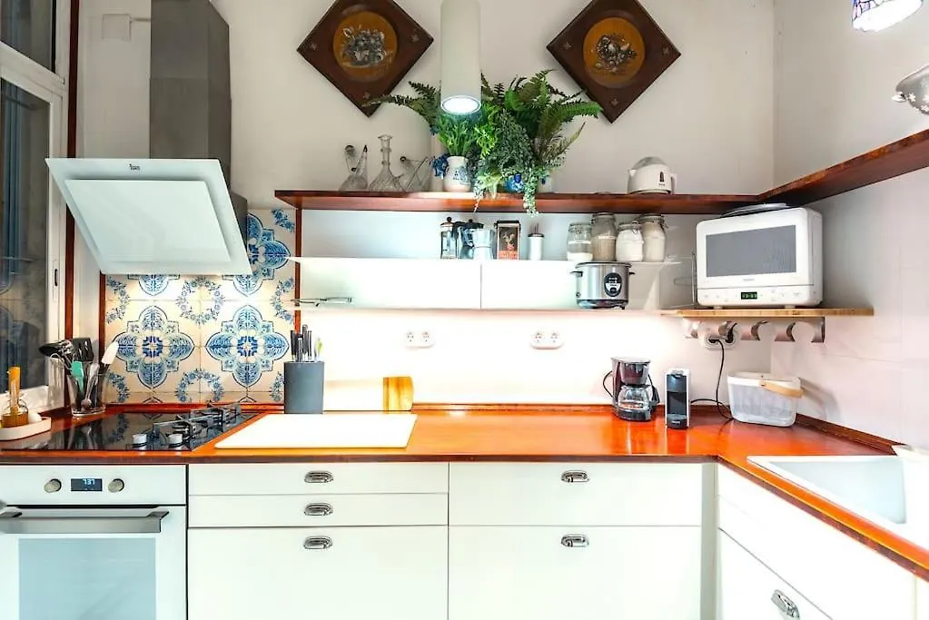 Large Patio 4 Bedrooms 4 Bathrooms Of Which 3 En-Suite 巴塞罗那 西班牙